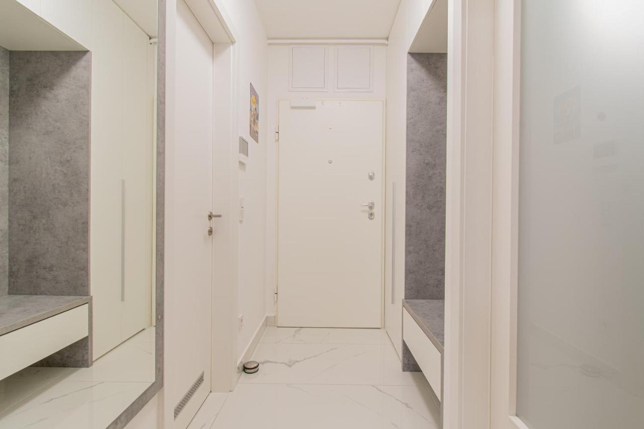 דירות Flexible Selfcheckins 42 - Zagreb - Luxury - Garage Parking - Loggia - Brand New מראה חיצוני תמונה